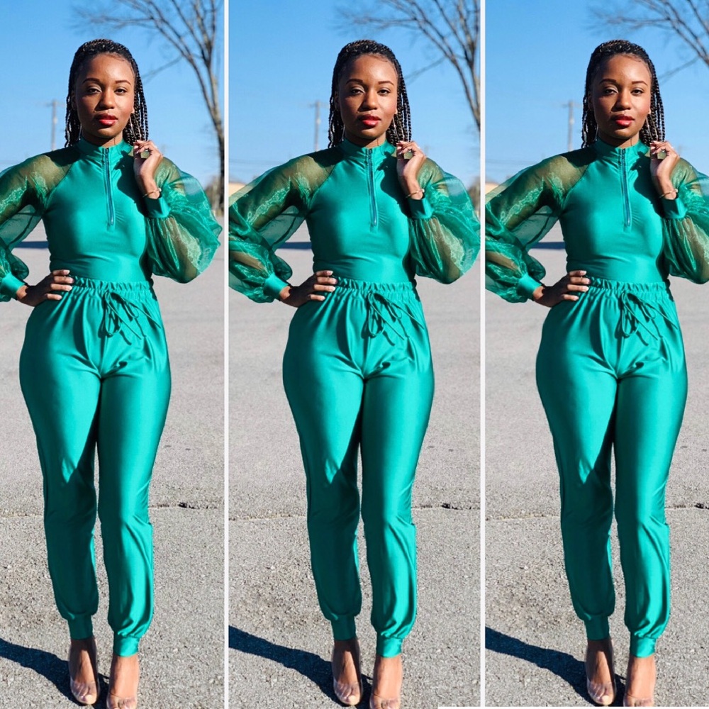 Two Piece Set